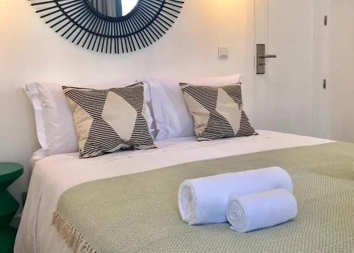 Alameda Exclusive House